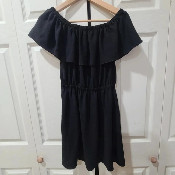 Aritzia Wilfred Sm Black Hosta Off The Shoulder MIni Dress Pockets Short Sleeve - Picture 3 of 11